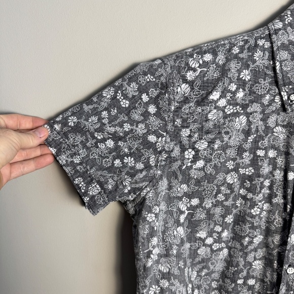 MBX Denim Wear Men's Slim Fit Inside-Out Short Sleeve Button Up Shirt Size Large - Picture 2 of 15